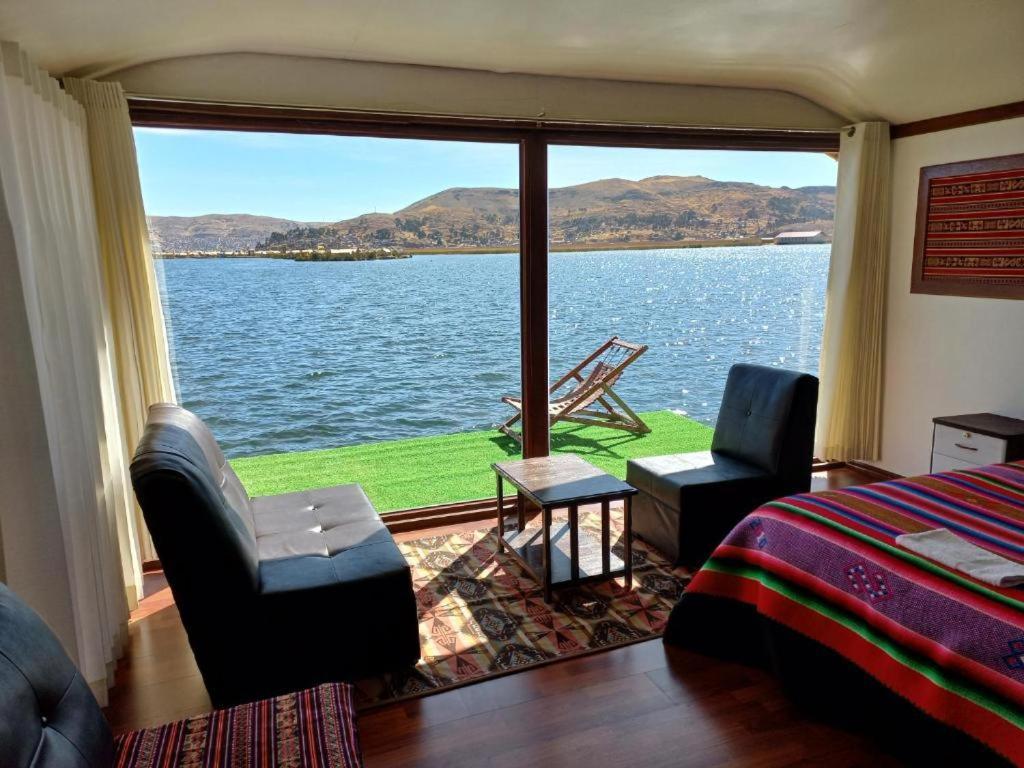 Uros Aruma-Uro On Uros Floating Islands Hotel Puno Bagian luar foto