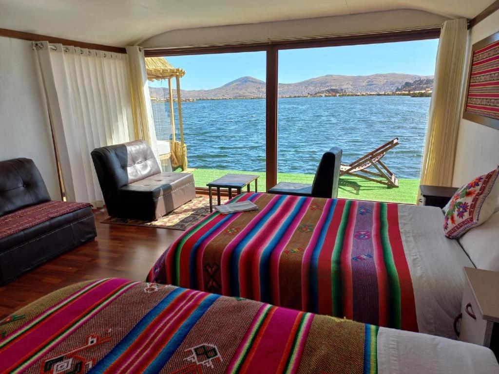 Uros Aruma-Uro On Uros Floating Islands Hotel Puno Bagian luar foto