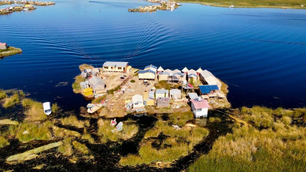 Uros Aruma-Uro On Uros Floating Islands Hotel Puno Bagian luar foto