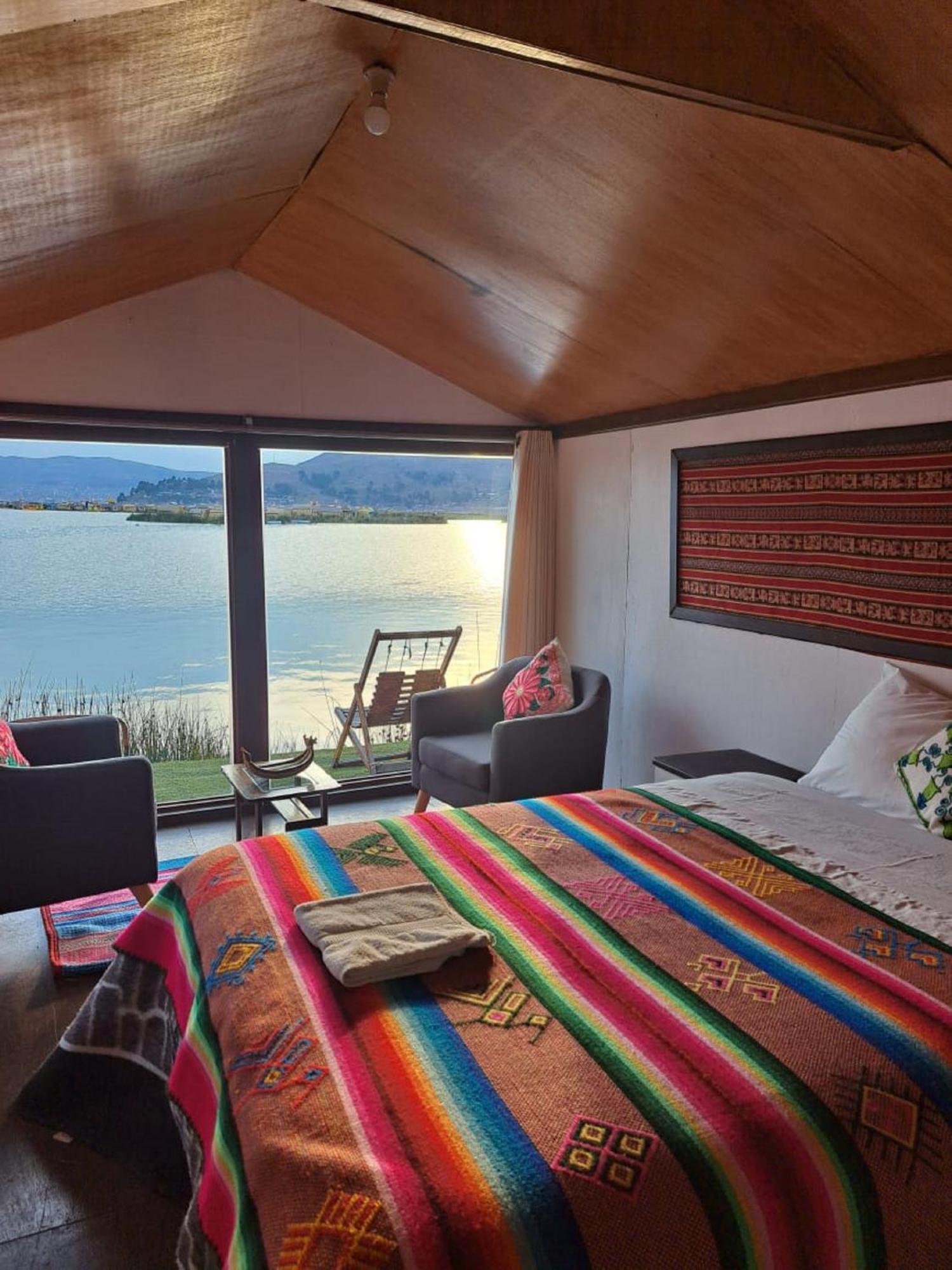 Uros Aruma-Uro On Uros Floating Islands Hotel Puno Bagian luar foto
